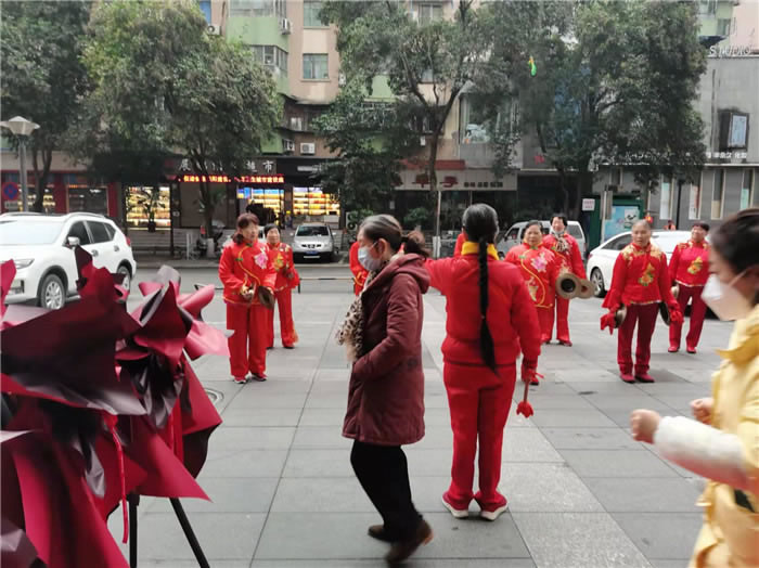 四川中青旅綿陽分社、綿陽市中旅假日旅行社、綿陽自來文化傳播有限公司24H自助售貨服務盛大開業(yè)