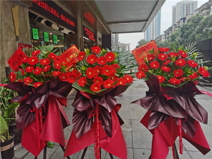 四川中青旅綿陽分社、綿陽市中旅假日旅行社、綿陽自來文化傳播有限公司24H自助售貨服務盛大開業(yè)