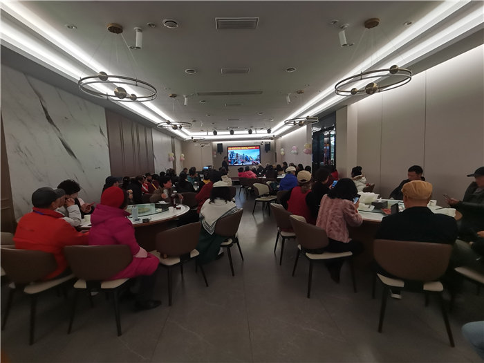 綿陽(yáng)中旅假日旅行社舉行年會(huì)推薦線路發(fā)布會(huì)